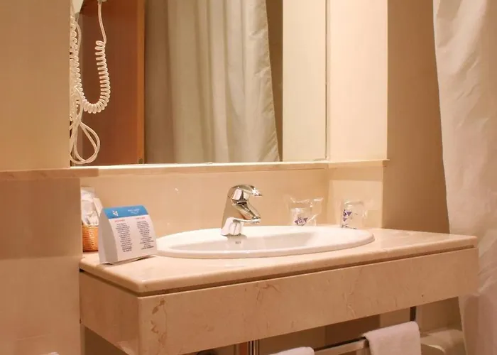 Garbi Costa Luz Отель Кониль-де-ла-Фронтера