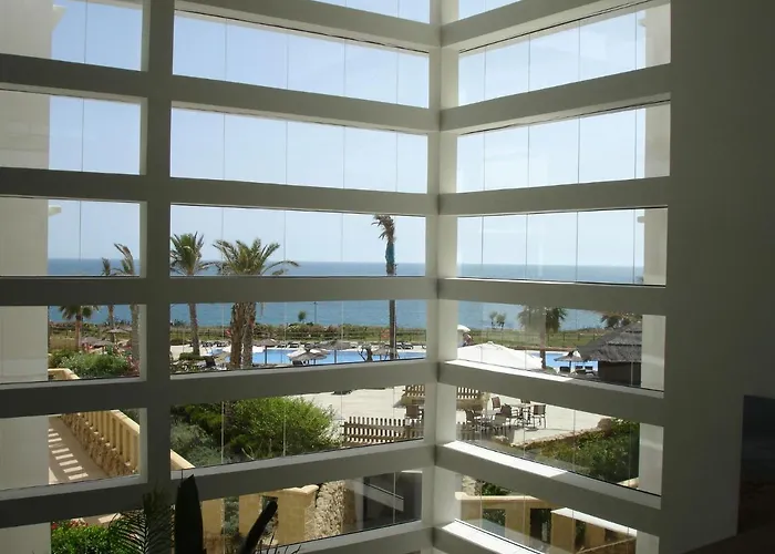 Hotel Garbi Costa Luz 4*